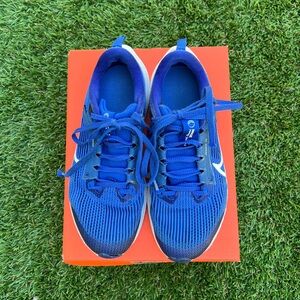 nike air zoom pegasus 40 gs (size 3.5 big kids) running shoes